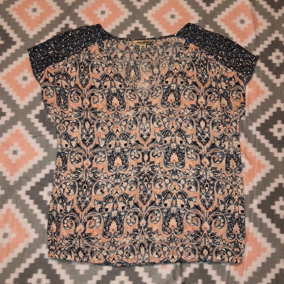 Lucky Brand Tops - Lucky Brand Womens Low V-Neck Cap Sleeve Top Sz XS